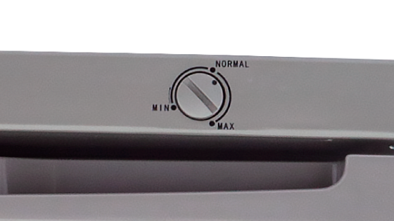 Temperatura fácil de regular con el Freezer Vertical M165V
